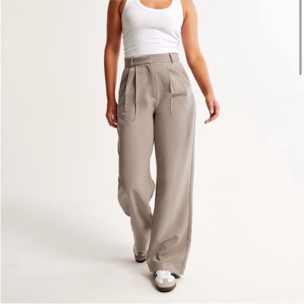 Abercrombie & Fitch Wide Leg Pants